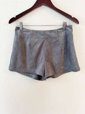 Olivaceous Women's Gray Suede-Look High Rise Mini Shorts Size Medium